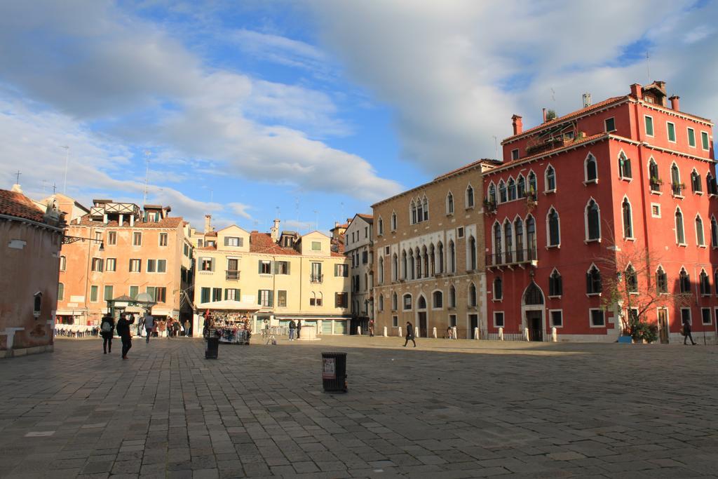 Sant'Angelo - Fenice Apartments In Veneza Quarto foto